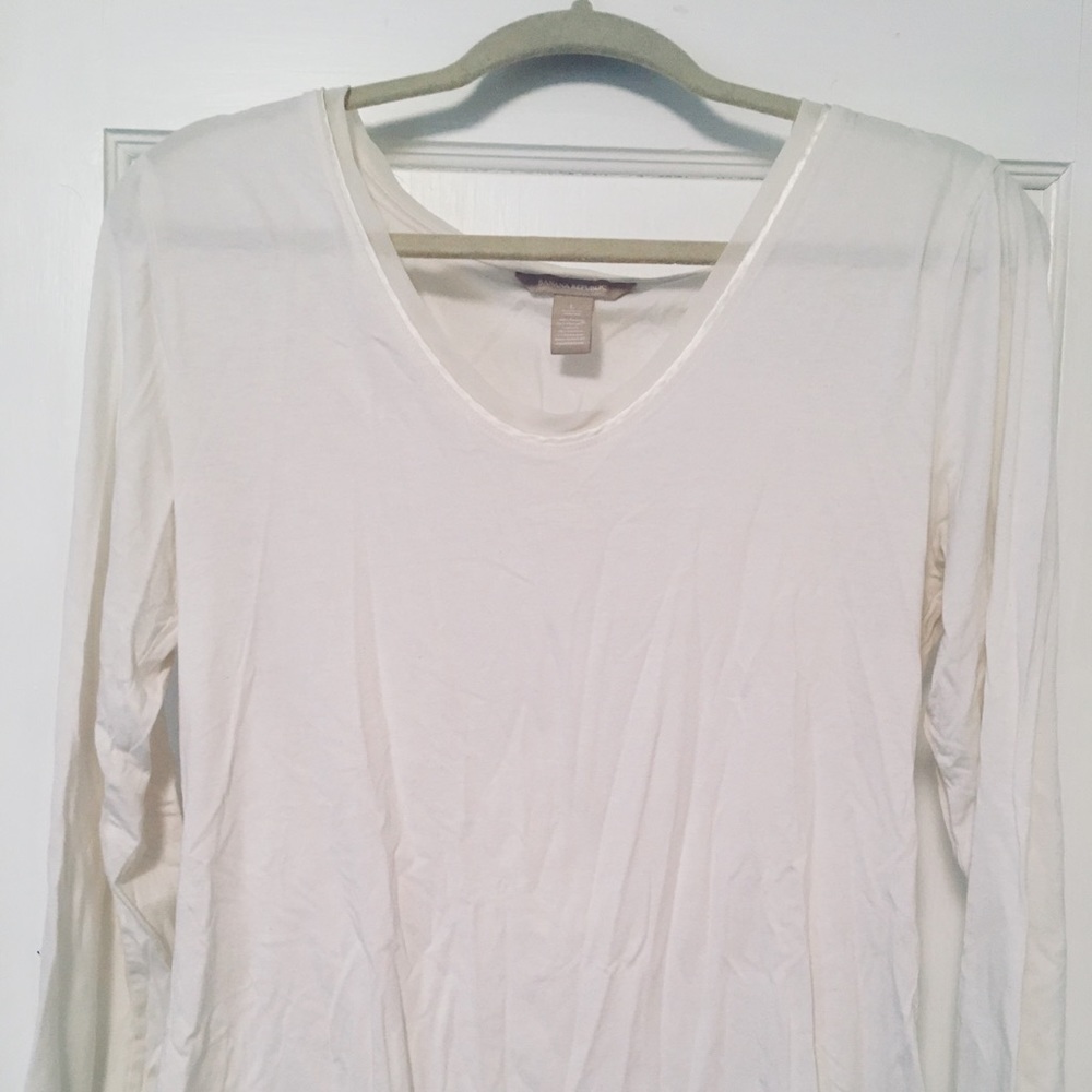 Banana Republic super soft ivory tee